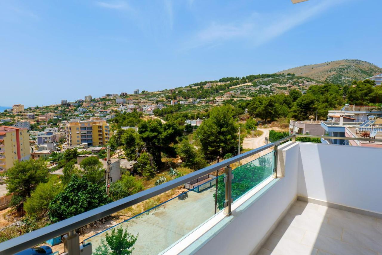 Brothers Lr Sarande Exterior photo
